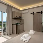 Апартаменты Avenue Кремасти